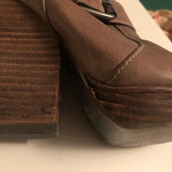 Dolce Vita Leather Booties - Picture 5 of 7